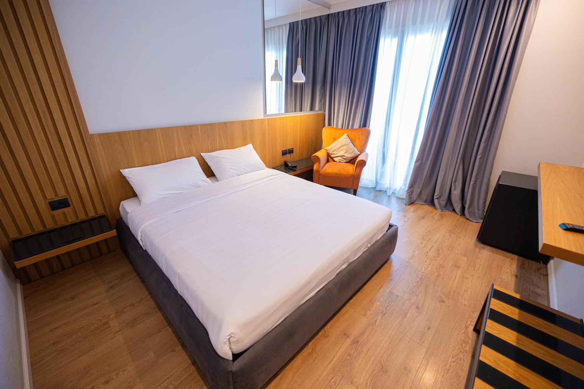 Duka Hotel Vlorë Eksteriør billede