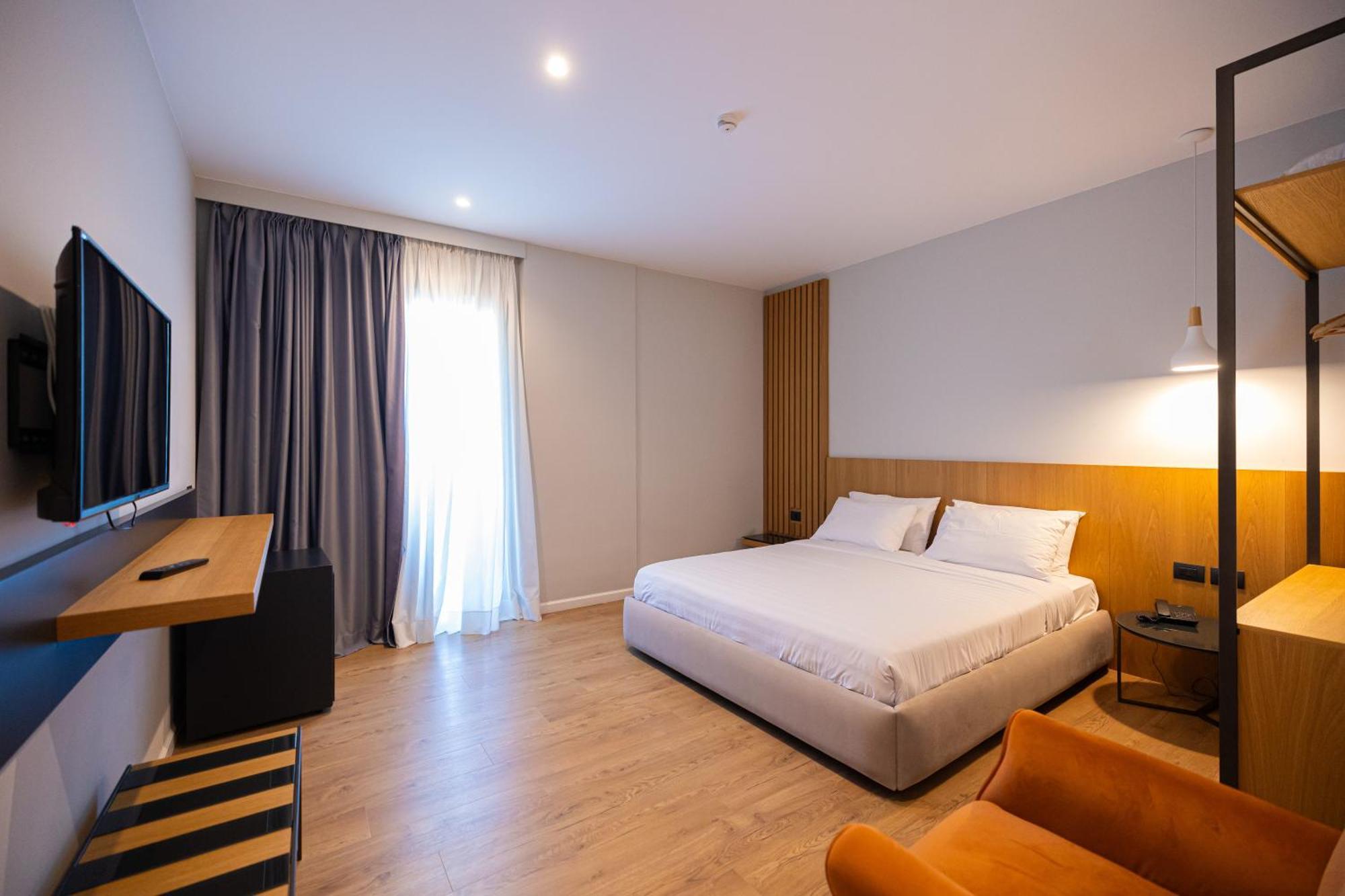 Duka Hotel Vlorë Eksteriør billede