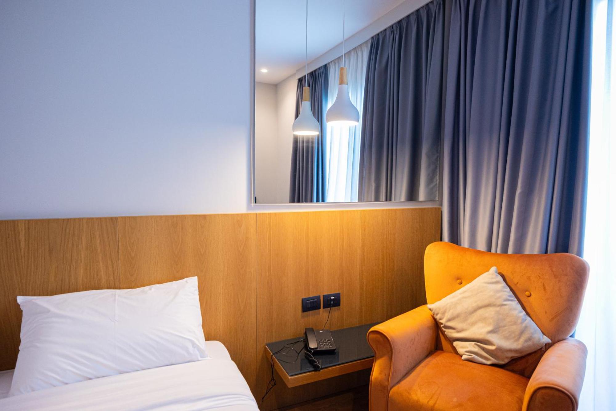 Duka Hotel Vlorë Eksteriør billede
