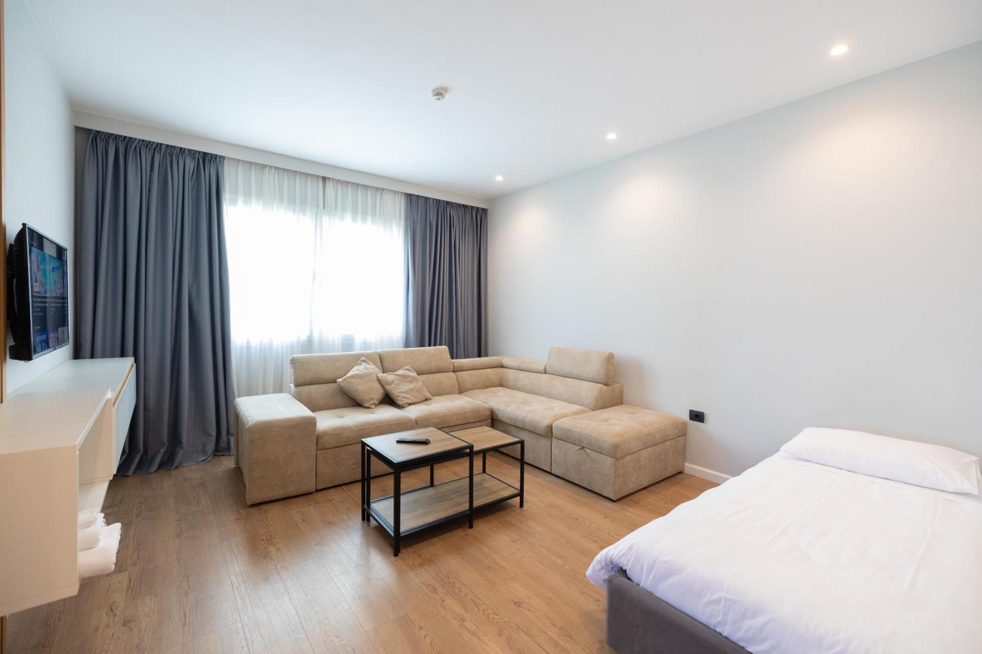 Duka Hotel Vlorë Eksteriør billede