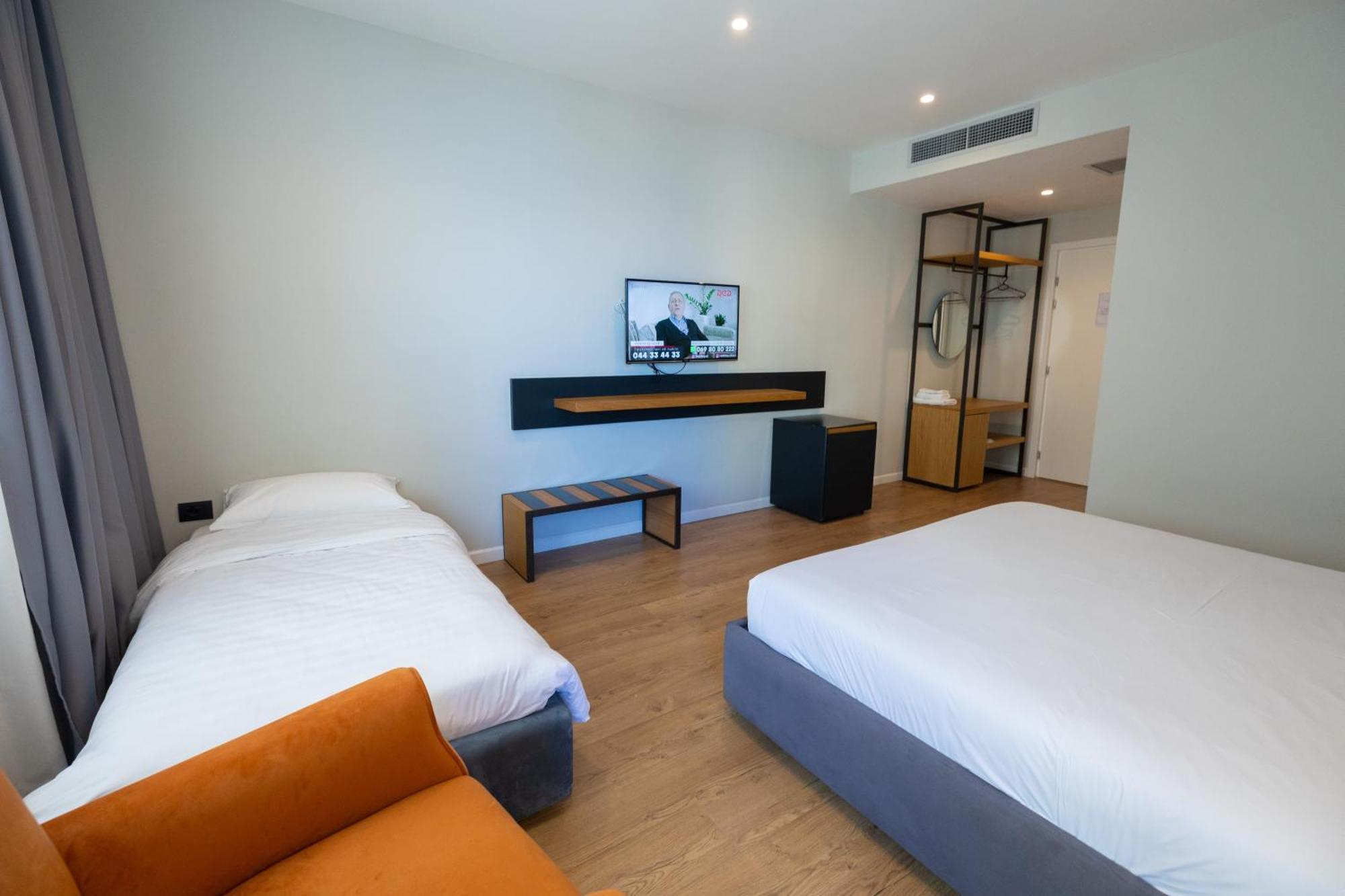 Duka Hotel Vlorë Eksteriør billede
