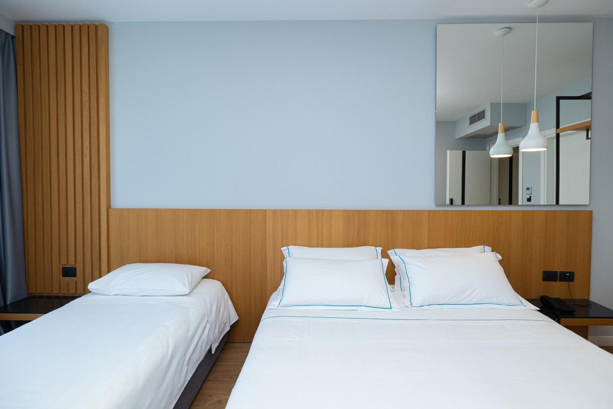 Duka Hotel Vlorë Eksteriør billede