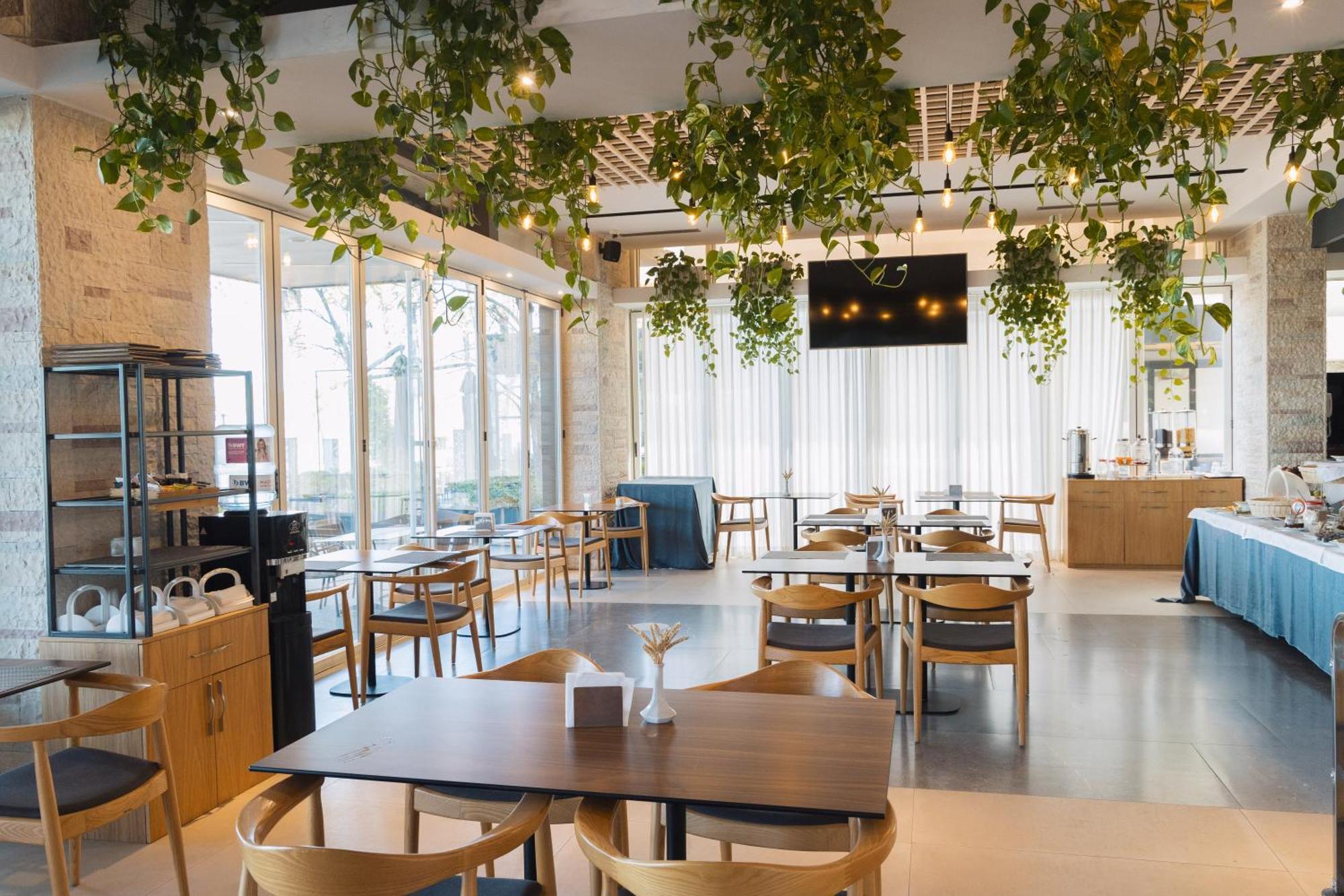Duka Hotel Vlorë Eksteriør billede